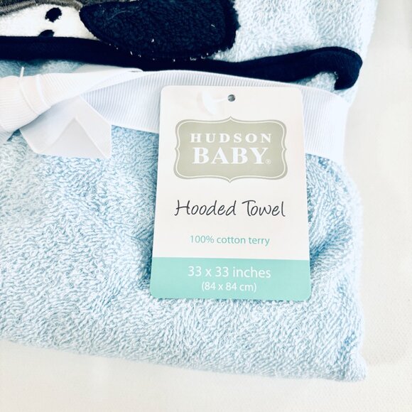 Soft and Cuddly Penguin Hooded Towel NWT - Picture 2 of 3